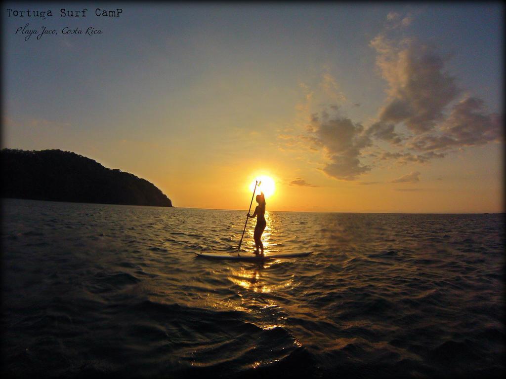 Hotel Perico Azul & Surf Camp Jaco Bagian luar foto